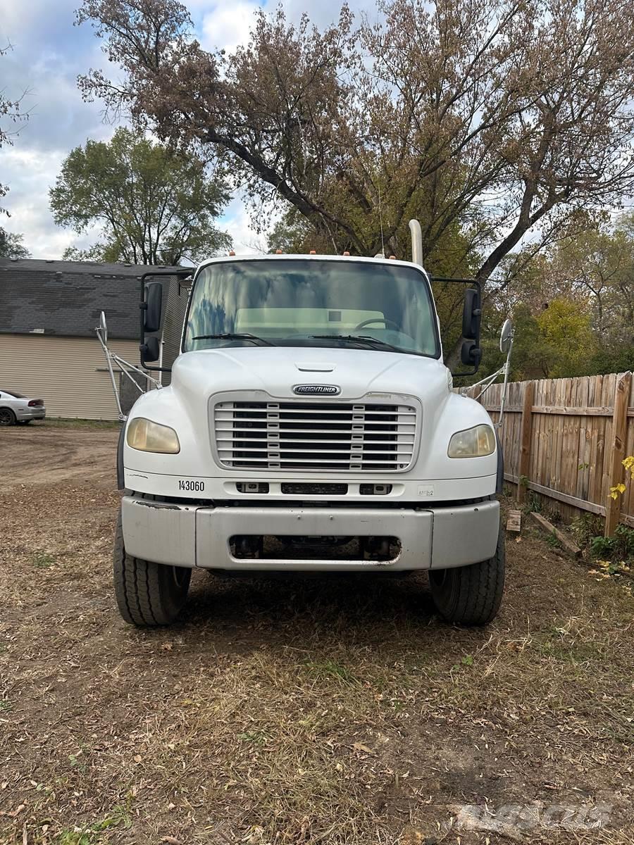 Finn T330 Hopper equipment, blowers and elevators