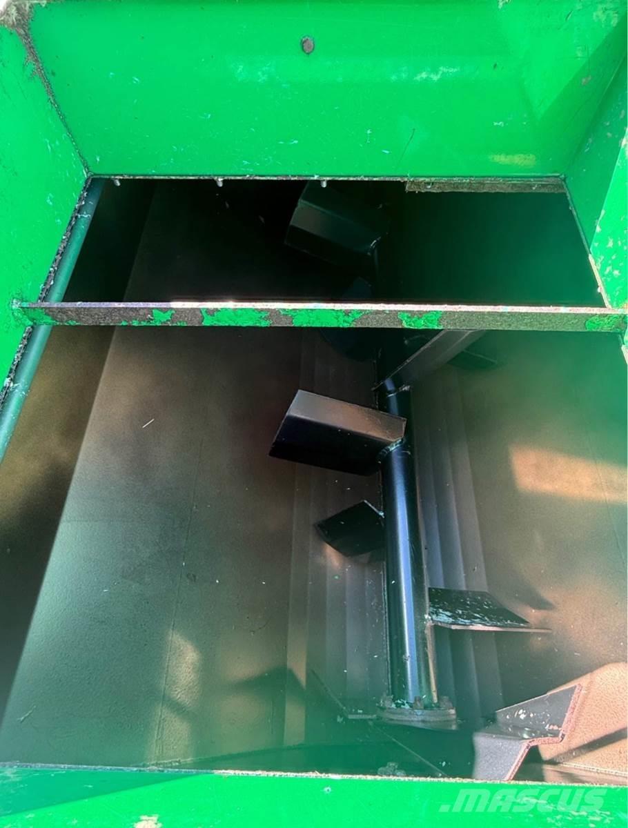 Finn T60T Hopper equipment, blowers and elevators