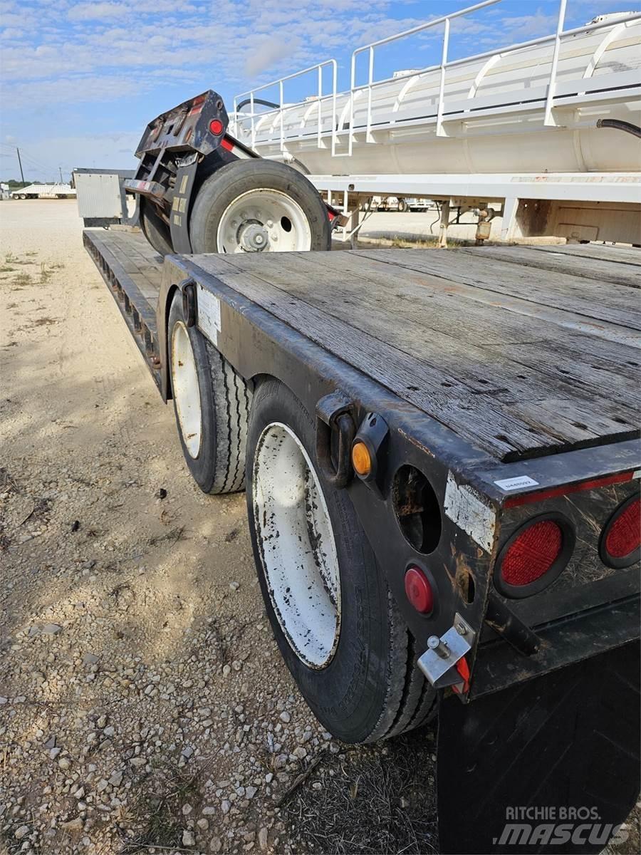 Fontaine  Low loader-semi-trailers