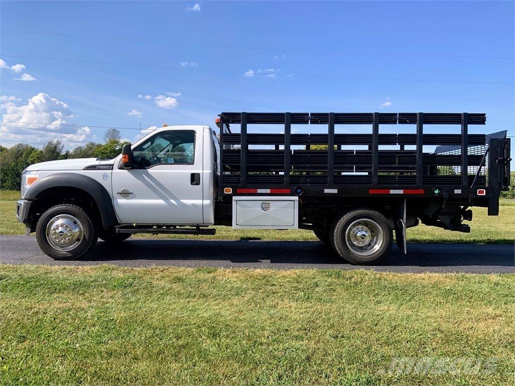 Ford 550 Livestock trucks