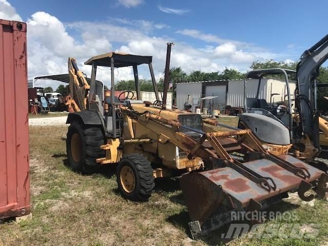 Ford 655D Backhoe