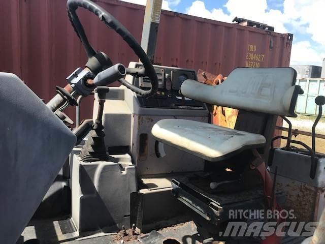 Ford 655D Backhoe