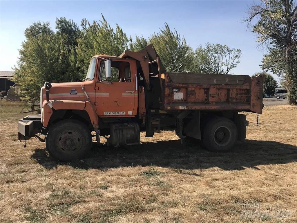 Ford 8000 Tipper trucks