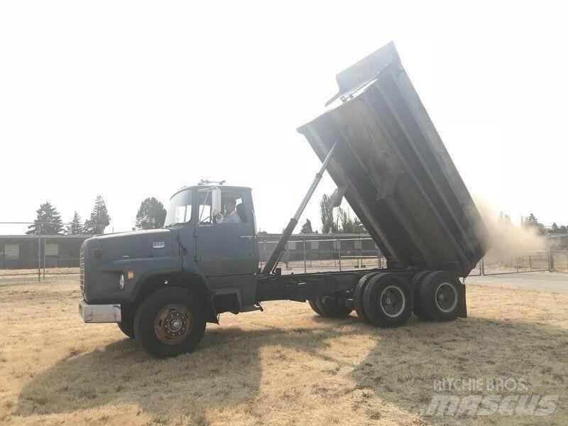 Ford 8000 Tipper trucks