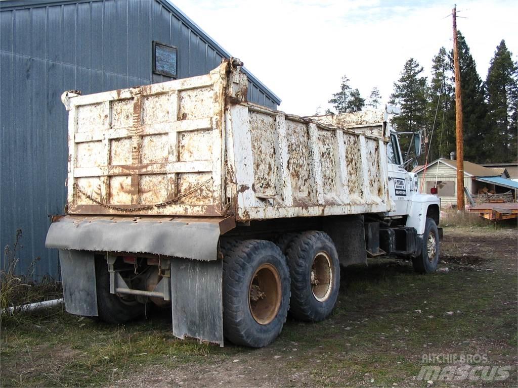 Ford 8000 Tipper trucks