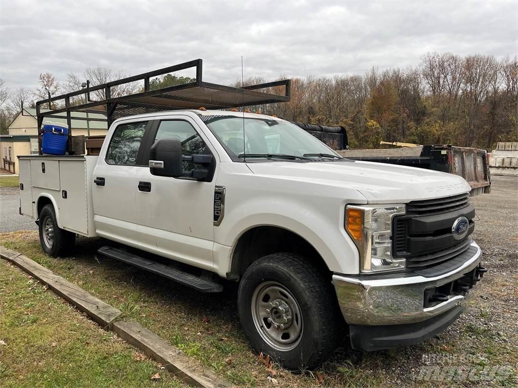 Ford F-350 Municipal / general purpose vehicles