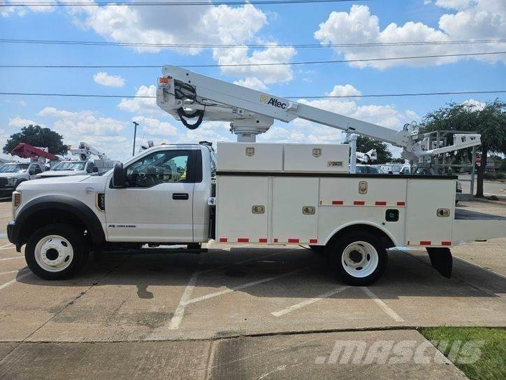 Ford F-450 Truck mounted platforms