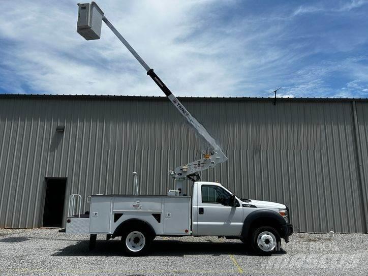 Ford F-550 Truck mounted platforms