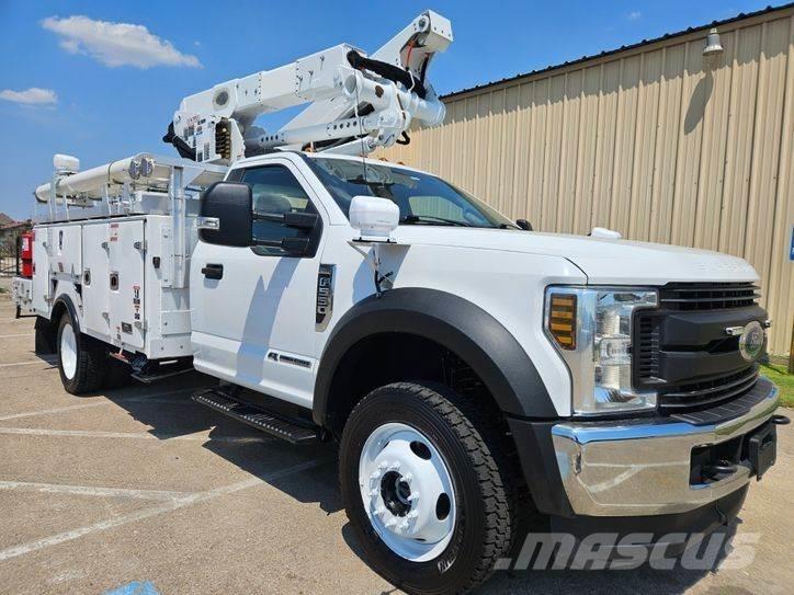Ford F-550 Truck mounted platforms