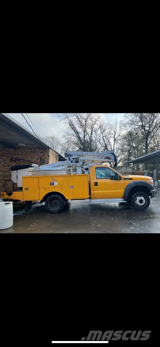 Ford F-550 Truck mounted platforms