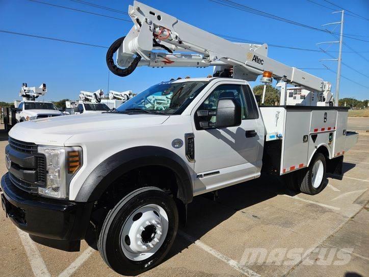 Ford F-550 Truck mounted platforms