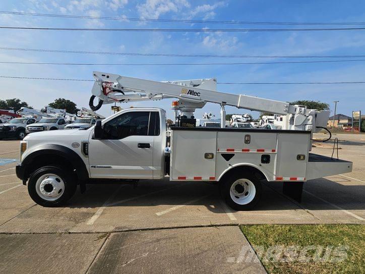 Ford F-550 Truck mounted platforms