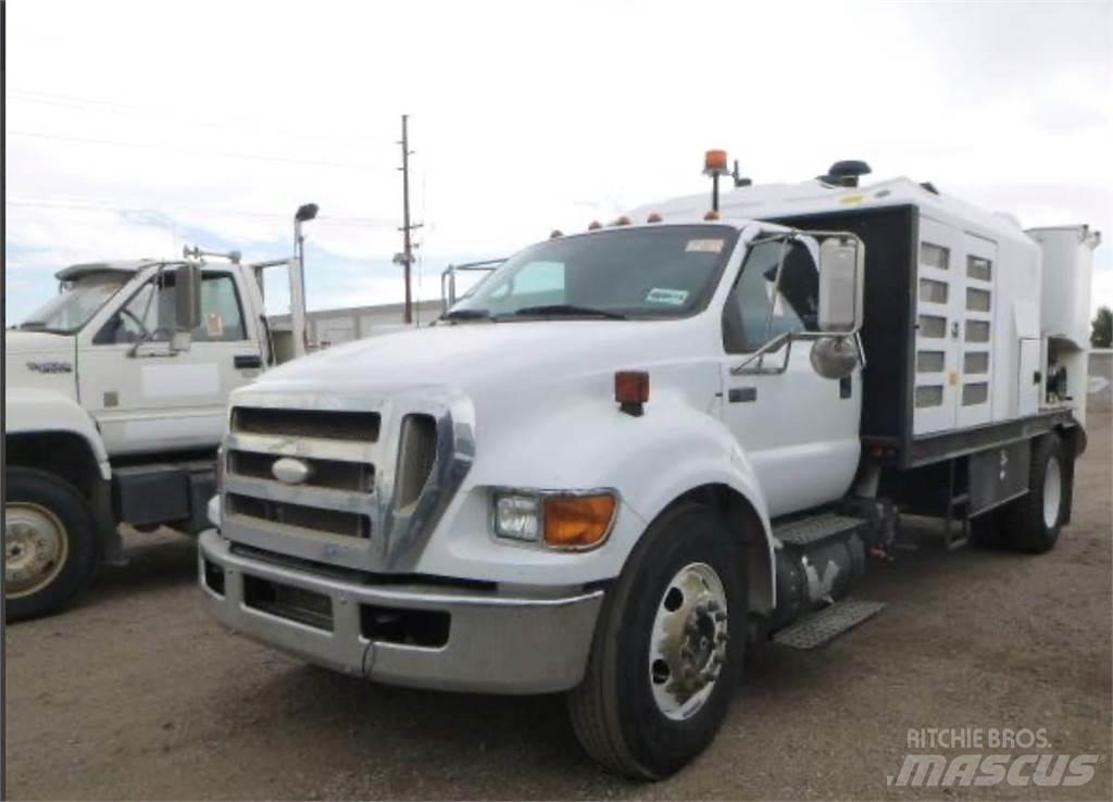Ford F-650 Commercial vehicle