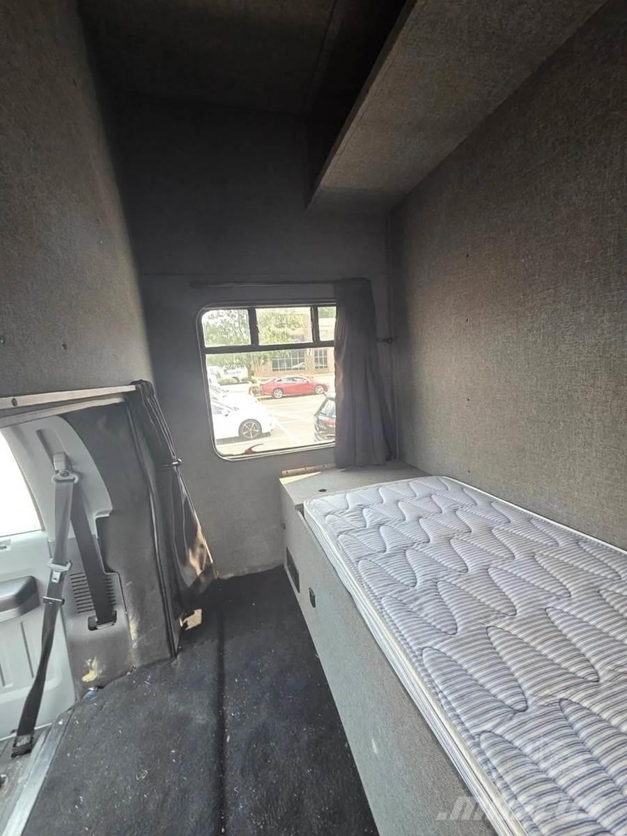 Ford F-650 Box trucks