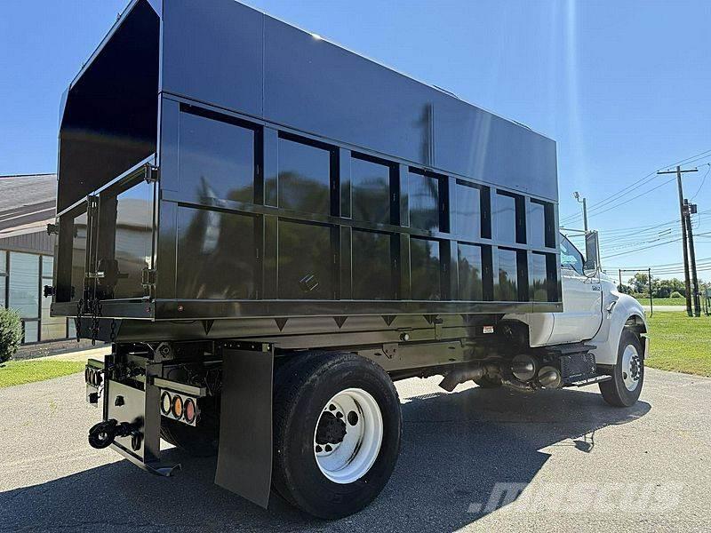 Ford F-750 Wood chip trucks