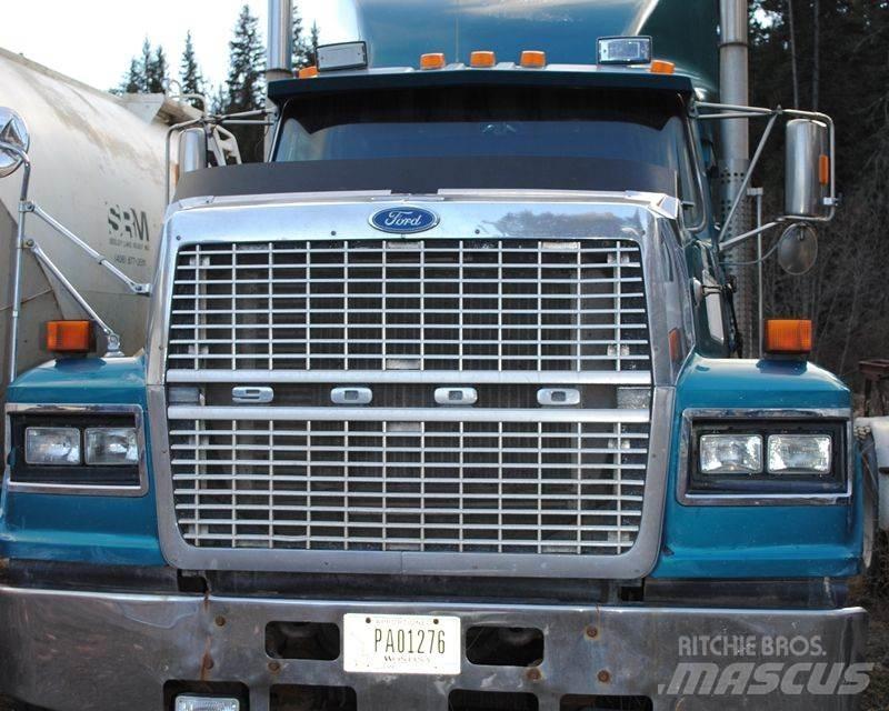 Ford LTL9000 Prime Movers