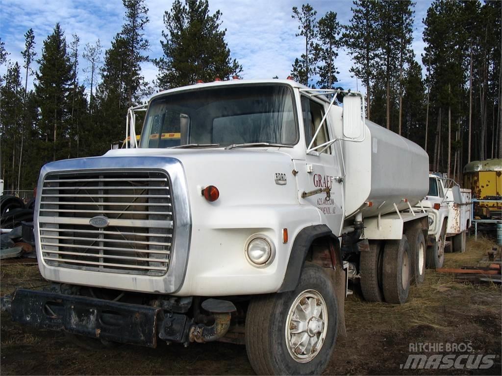 Ford LTS8000 Tanker trucks