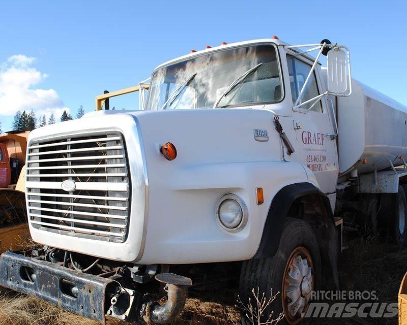 Ford LTS8000 Tanker trucks