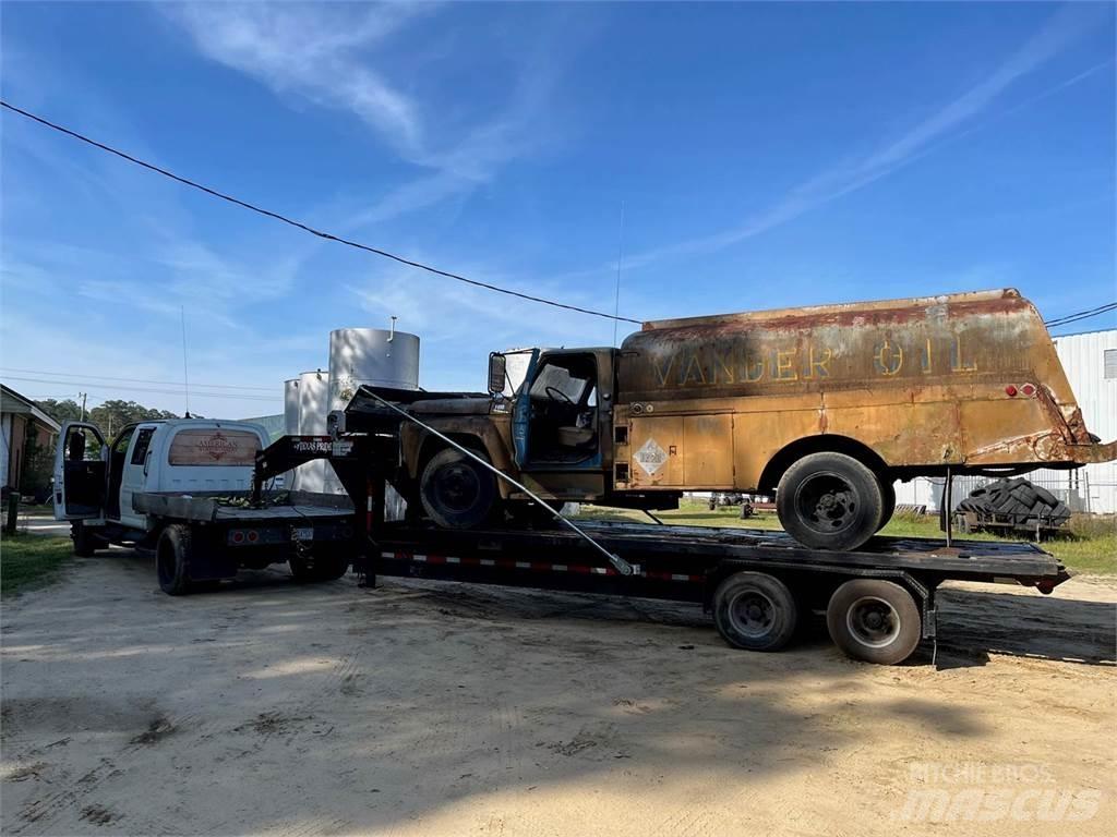 GMC C4500 Flatbed / Dropside trucks