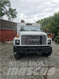 GMC C6000 Wood chip trucks