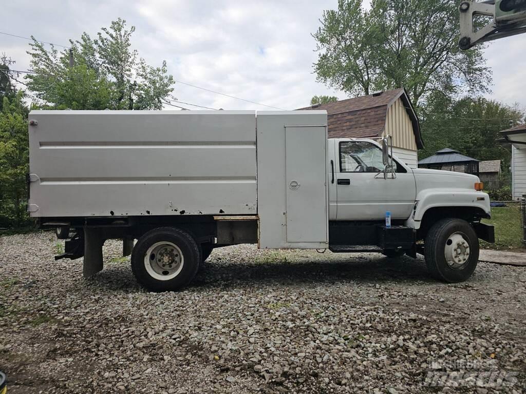 GMC C6000 Wood chip trucks