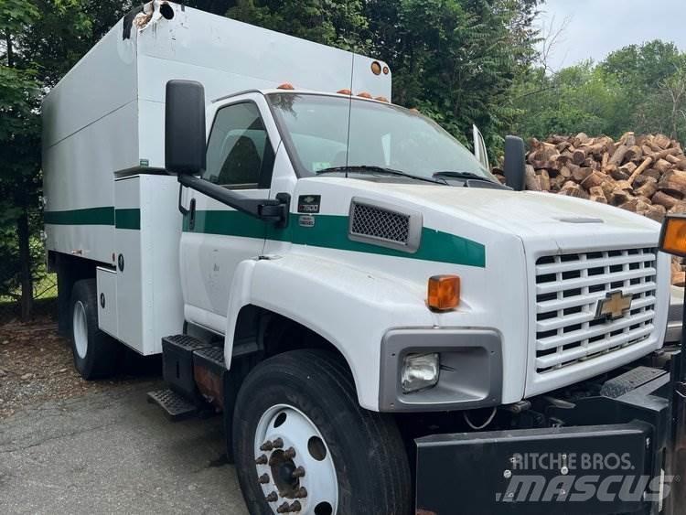 GMC C7500 Wood chip trucks