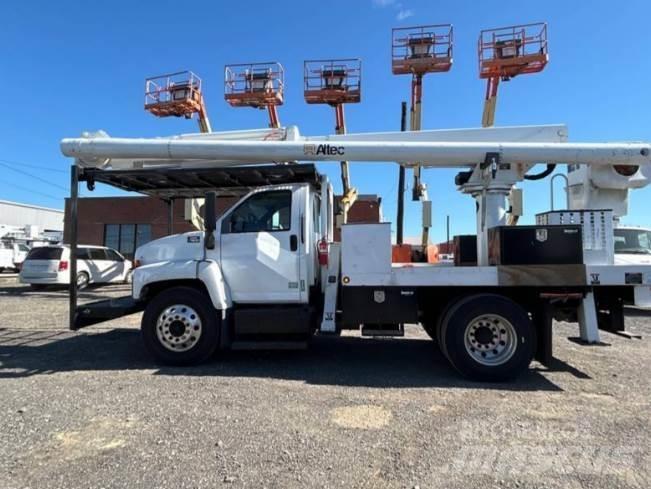 GMC C7500 Truck mounted platforms