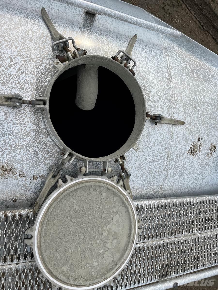 Heil  Tanker trailers