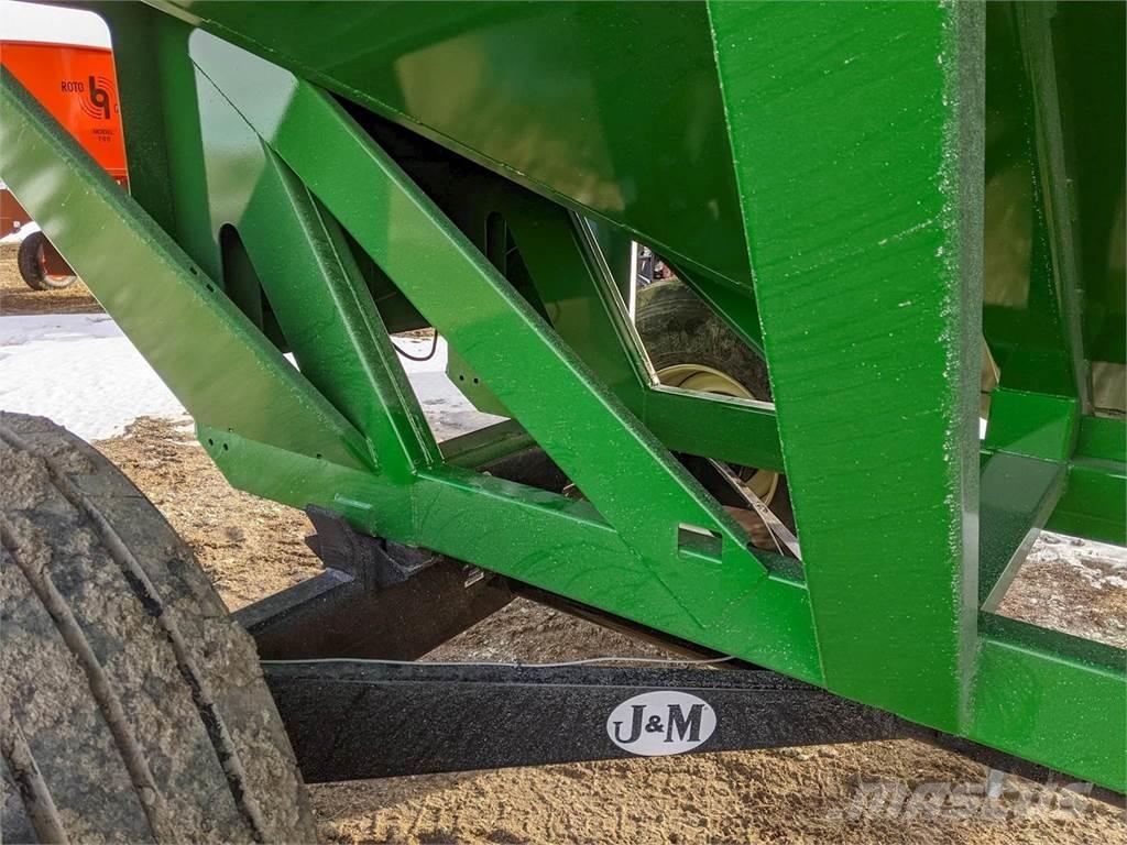 J&M 755SD Grain / Silage Trailers