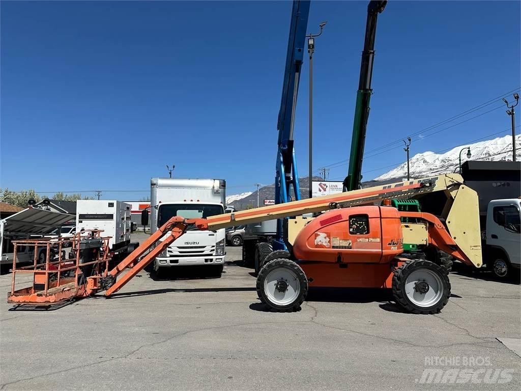 JLG 600AJ Telescopic boom lifts