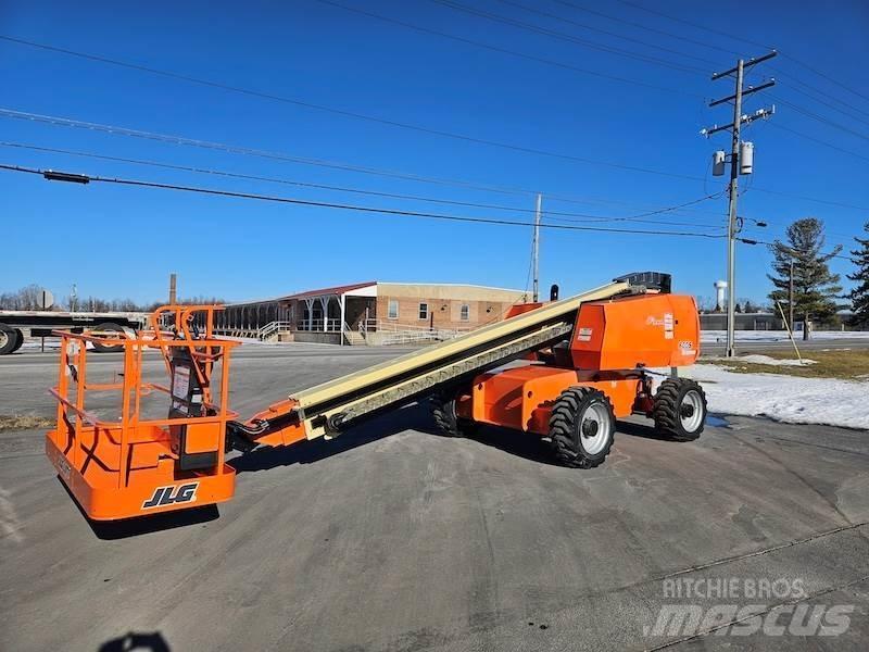 JLG 600S Telescopic boom lifts