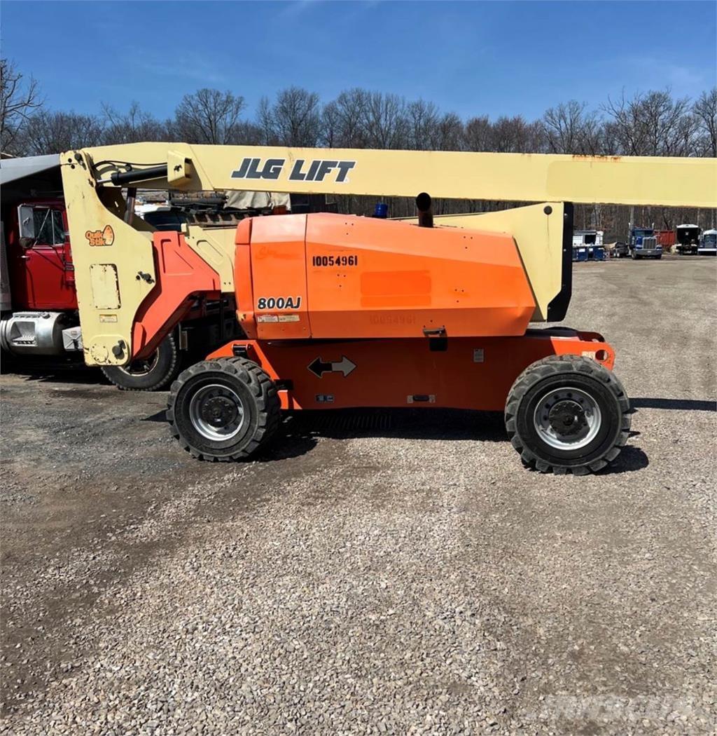 JLG 800 AJ Used Personnel lifts and access elevators