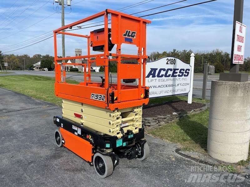 JLG R1932 Scissor lifts
