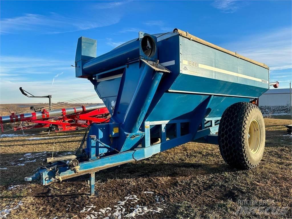Kinze 640 Grain / Silage Trailers