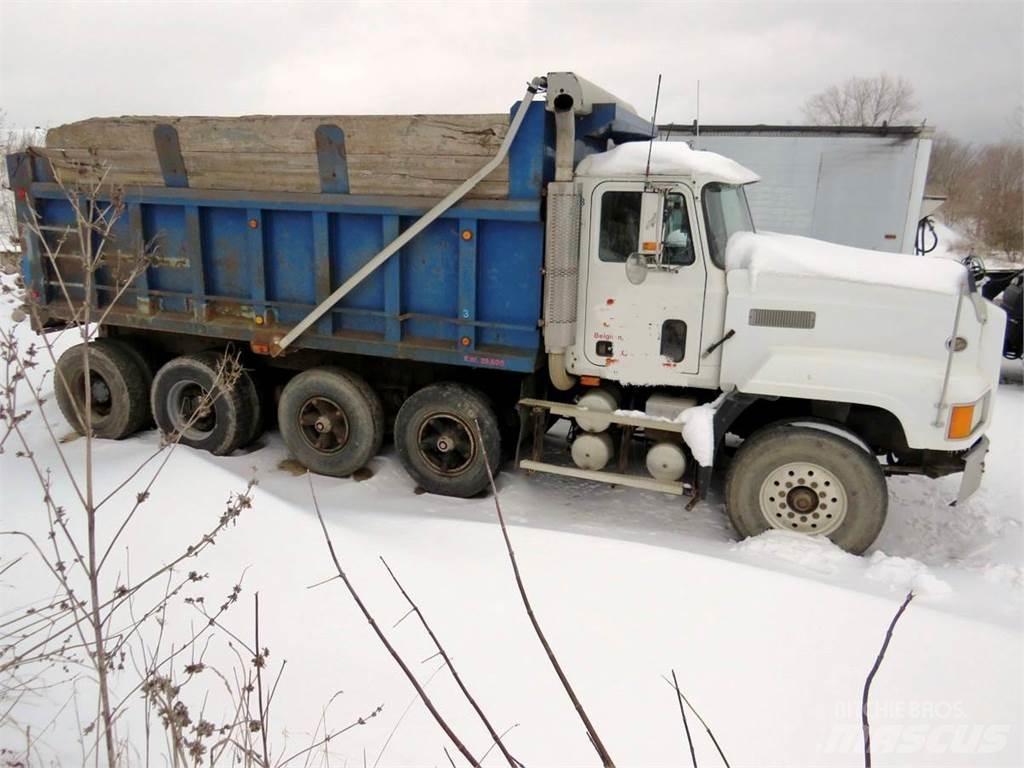Mack CL613 Tipper trucks
