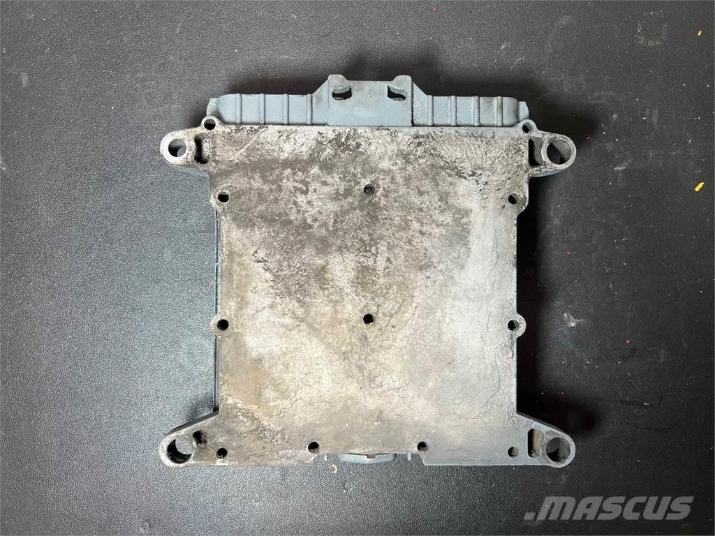 Mack E7 Electronics