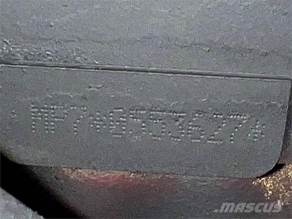 Mack MP7 Engines