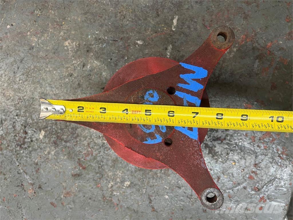 Mack MP7 Other components