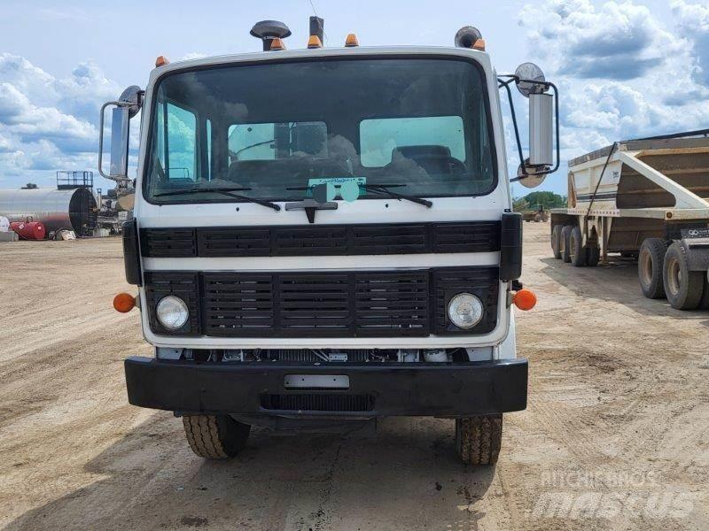 Mack Other Tanker trucks