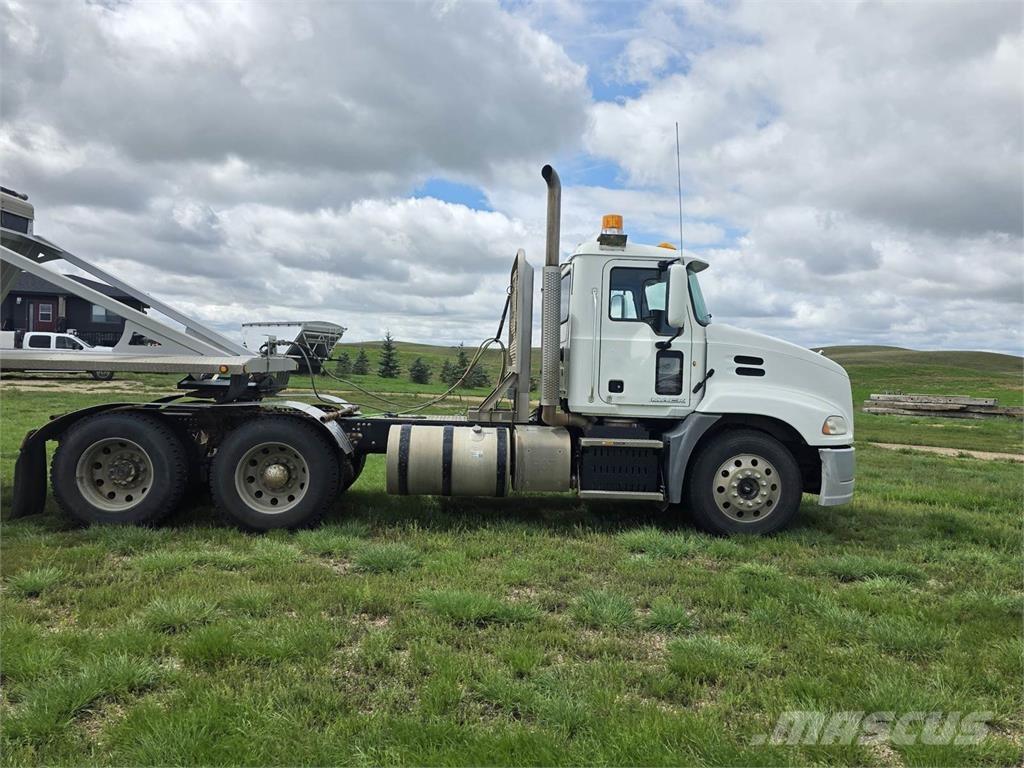 Mack Other Prime Movers