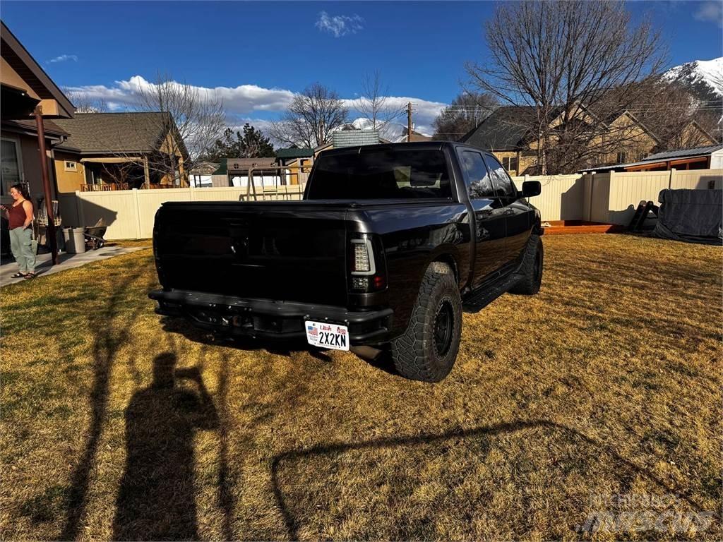 RAM 1500 Pick up/Dropside