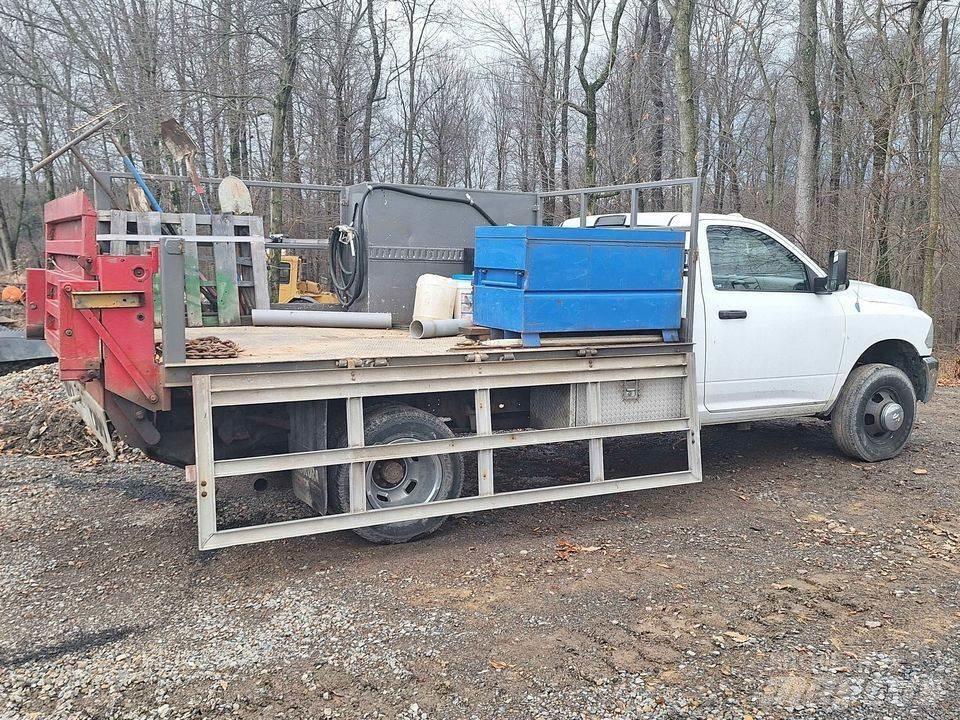RAM 3500 Pick up/Dropside