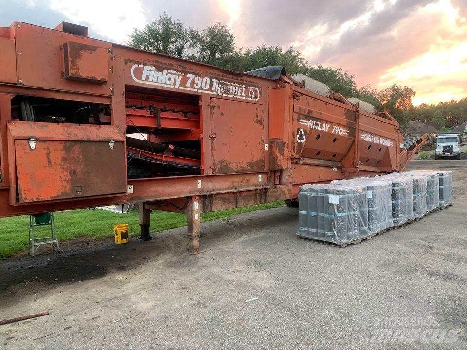 Terex 790 Screeners