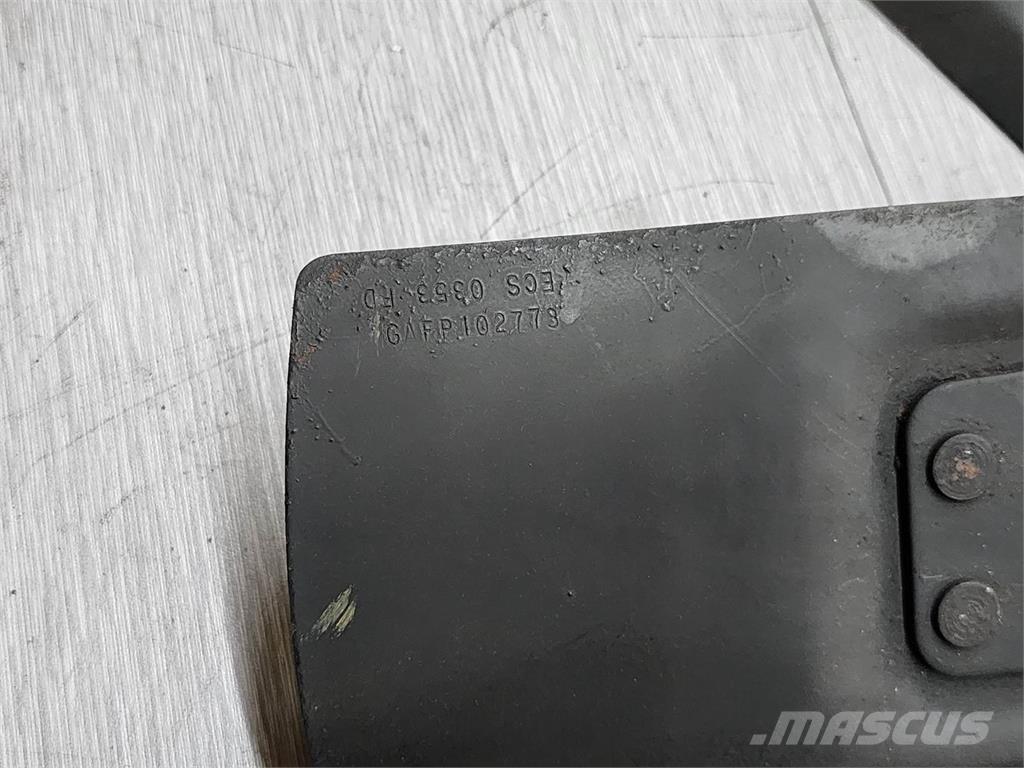  Unmarked Other components