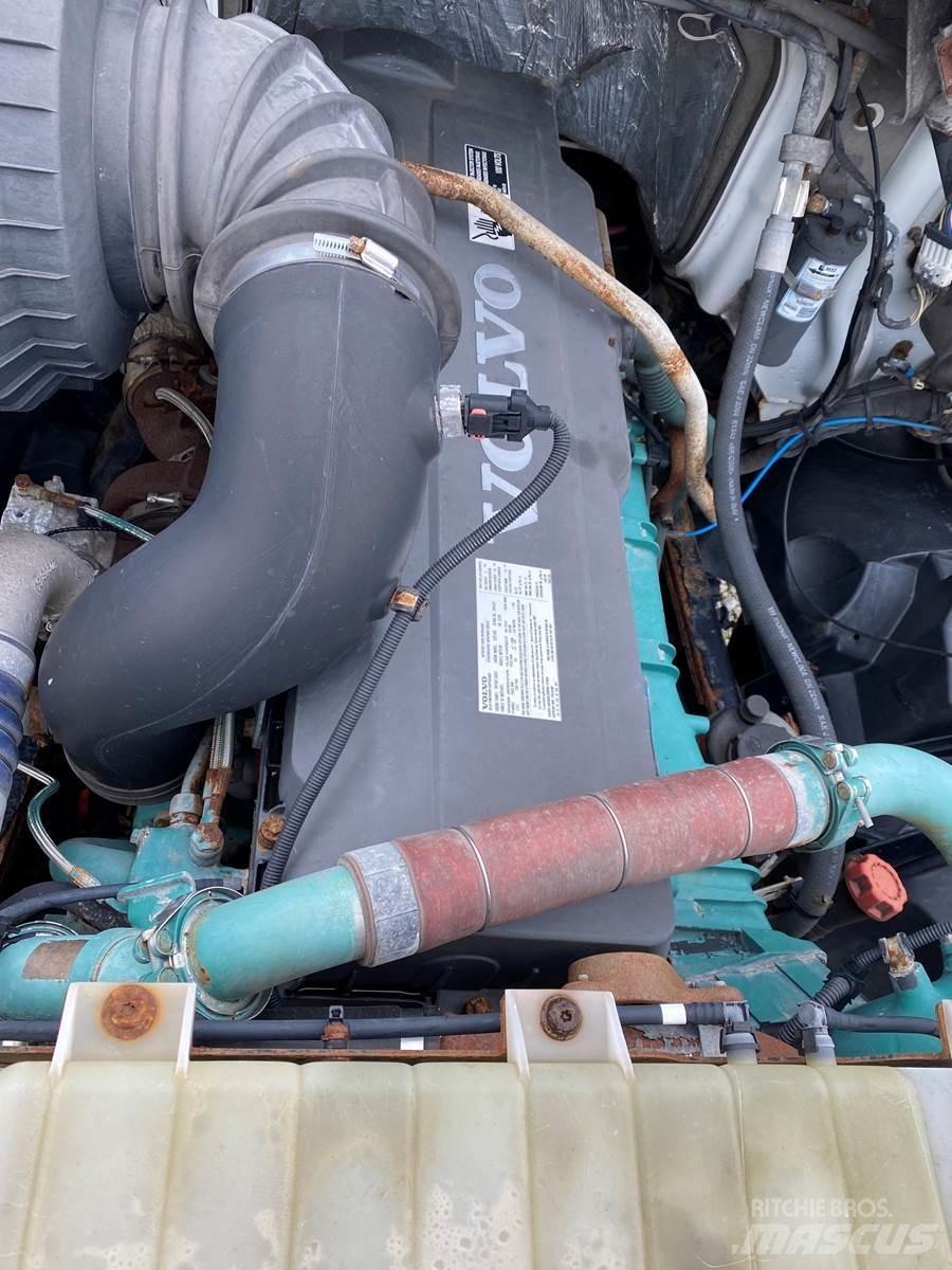 Volvo D13 Engines