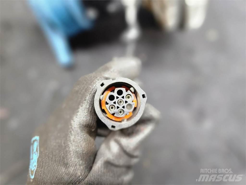 Volvo D13 Other components