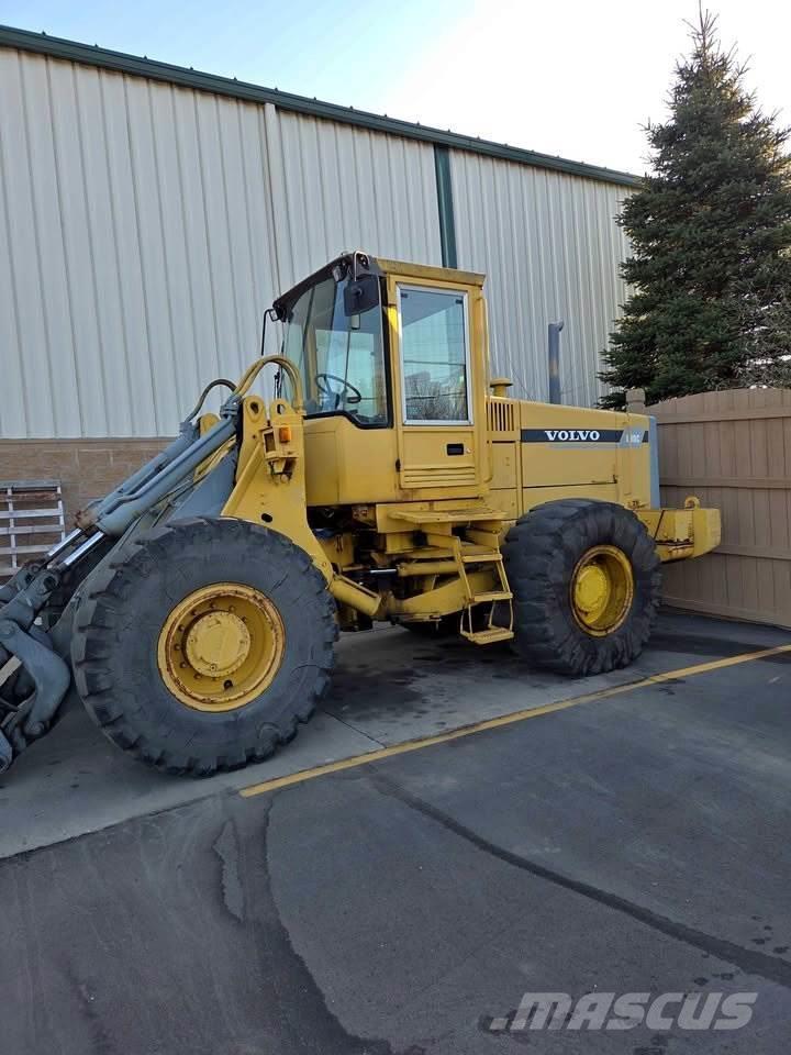 Volvo L90B Wheel loaders
