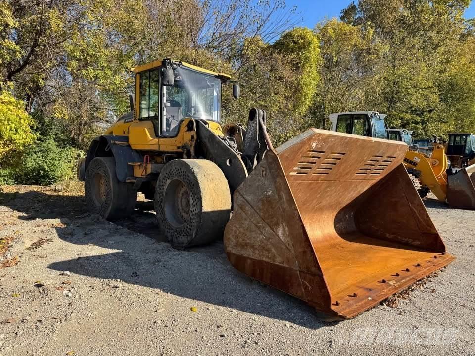 Volvo L90H Wheel loaders