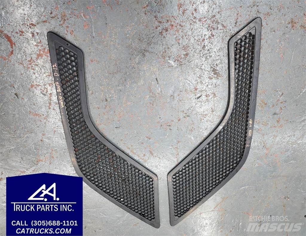 Volvo VNL Other components
