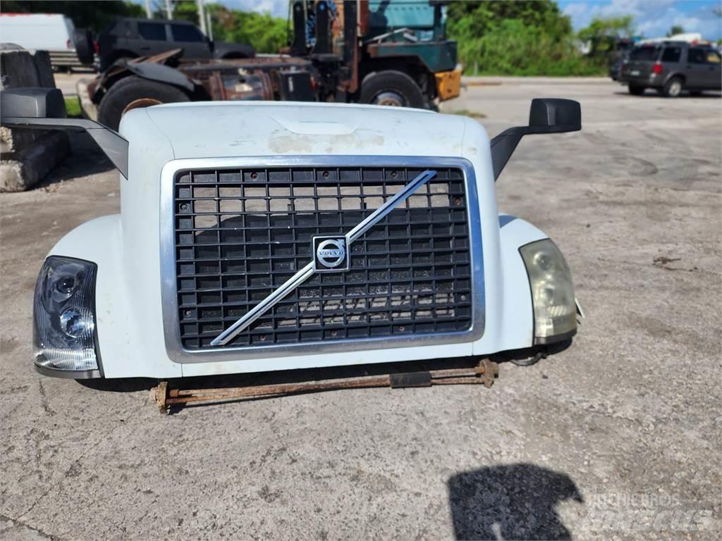 Volvo VNL Other components